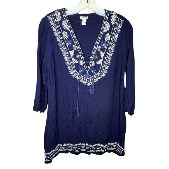 Forever 21 Embroidered Top - Picture 1 of 7
